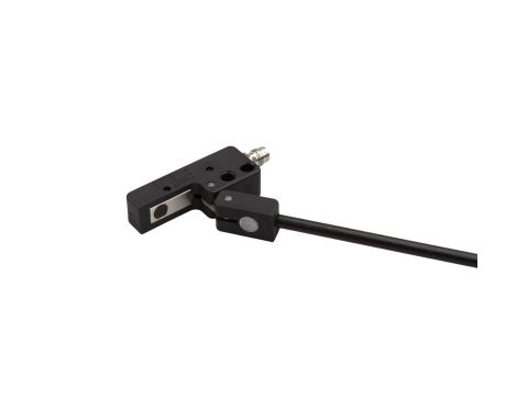 Czujnik indukcyjny poziomu napełnienia 21x14x52mm wahadło 300mm 10-30V DC PNP NO złącze M8 3-pinowe IP67 FI520173