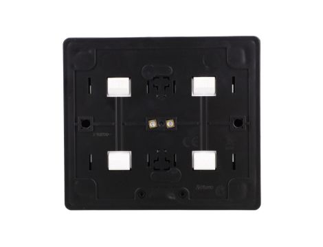Simon 54 Gniazdo poczwórne Schuko natynkowe z przesłonami torów prąd. wer. skand. 16A 250V zaciski śrubowe czarny mat EGSZ4NZ/49