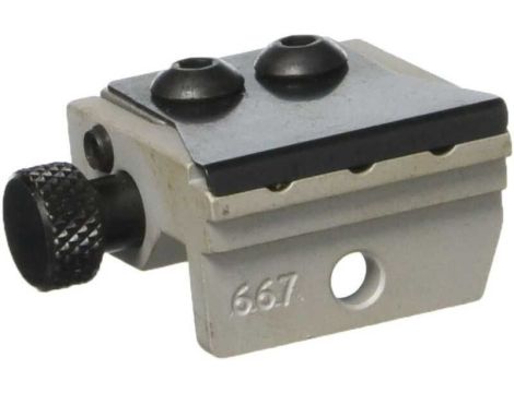 Pozycjoner do matrycy zagniatającej do złączy wtyk