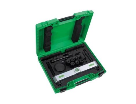 PRZYRZĄD ŚCIĄGAJĄCY DO OSI