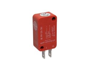 Czujnik indukcyjny 28x10x16mm zabudowany Sn 2 5-24V DC 85stC NAMUR podłączenie do wzmacniacza złącze AMP IP65 PBT IB990636