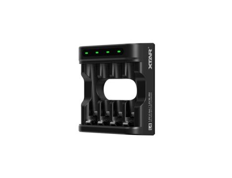 Ładowarka do akumulatorów R03 / AAA oraz R6 / AA Li-ion 1,5V / NiMH Xtar L4