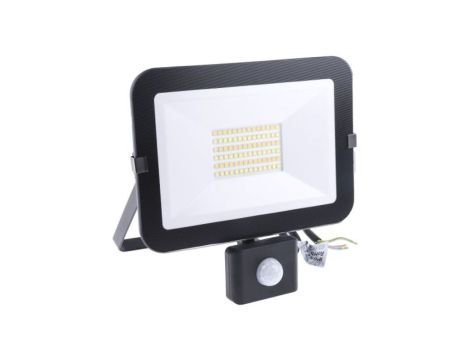 Reflektor szerokostrumieniowy 3000K RS PRO 30000h