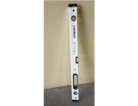 PRO POZIOMNICA BIAŁA S800 LIB.2%  150cm DWUSTRONNIE FREZOWANA Z UCHWYTEM