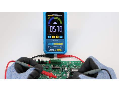 Multimetr kieszonkowy PAN POCKETMETER-2 True RMS CAT III 600 V - 2