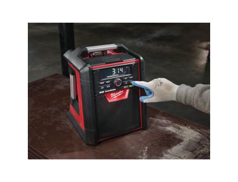 Milwaukee - M18RC-0-RADIO-ŁADOWARKA DO AKUMULATORÓW - 4933446639 - 3