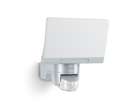 Naświetlacz z czujnikiem Steinel XLED home 2 S LED PIR 13,7W 3000K 1550lm IP44 IK03 230V srebrny / tworzywo sztuczne