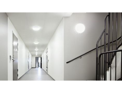 Oprawa z czujnikiem ruchu i zmierzchu RS PRO S30 SC 25,8W LED HF 2747lm 4000K IP20 IK07 230V światło bazowe/ biała / aluminium /poliwęglan Multipack 5 szt. - 2