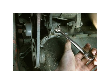 Facom - Klucz Oczkowy Z grzechotki 12-Kątny 1/2 X9/16 - 64.1/2 X9/16