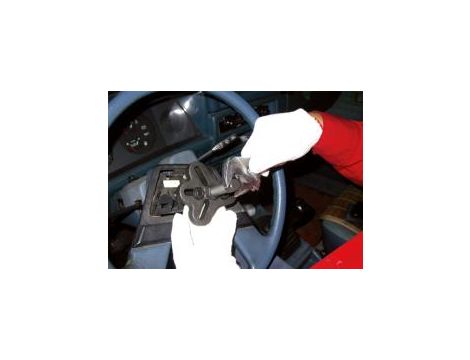 King Tony - ZESTAW ŚCIĄGACZY DO KOŁA KIEROWNICY 18 cz. KASETA - 9BG11 - 2