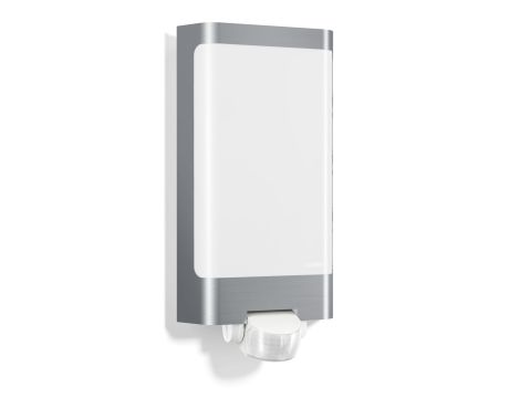 Lampa elewacyjna z czujnikiem ruchu i zmierzchu Steinel L 240 S PIR 9,3W LED 946lm 3000K IP44 IK07 230V srebrna / stal nierdzewna