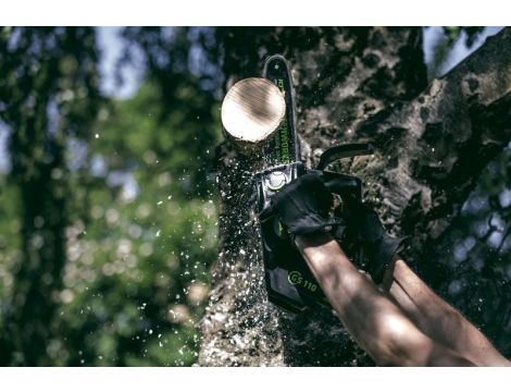 40V Pilarka z górnym uchwytem 25 cm GD40TCS - 3