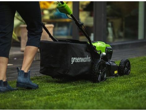 40V Kosiarka akumulatorowa z napędem 46cm Greenworks GD40LM46SP - 2