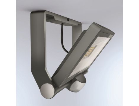Naświetlacz z czujnikiem Steinel XLED ONE S LED PIR 18,6W 3000K 2050lm IP44 IK03 230V antracytowy / aluminium - 2