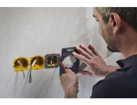 Szablon do montażu gniazdek i włączników elektrycznych, Wolfcraft - 4