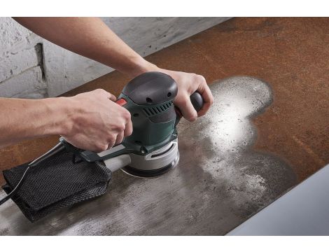 Wielootworowe krążki ścierne gr.180 do szlifierek mimośrodowych na rzep, fi 125 mm (5 sztuk) Wolfcraft - 4