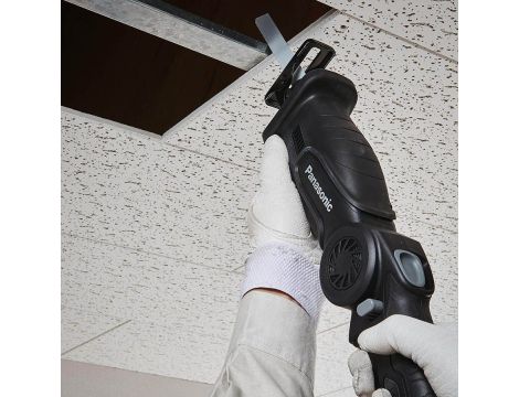 Przegubowa piła szablasta lisica 18V  Panasonic EY47A1LJ2G - w zestawie ładowarka i 2 x aku 18 V / 5,0 Ah - 3