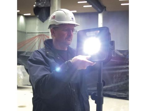 Zestaw 03.5440 NOVA 4K + 03.5685 Statyw 2 m 49.0442 - 2