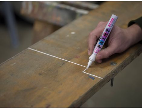 Marker Paint ze średnią białą końcówką, Sakura - 5