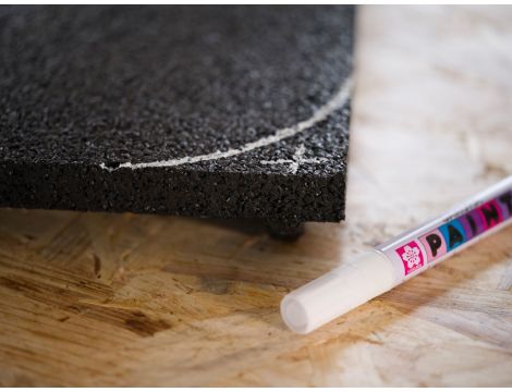 Marker Paint ze średnią białą końcówką, Sakura - 7