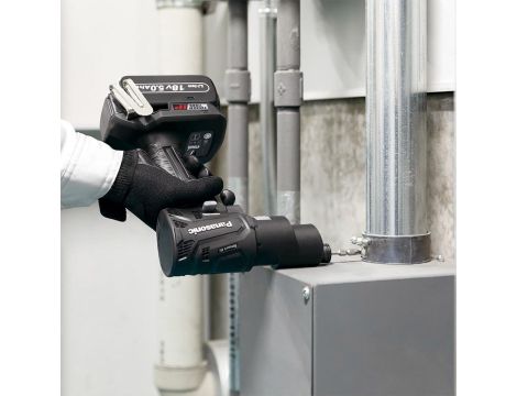 Zestaw Panasonic:  wkrętarka EY1DD2, zakrętarka udarowa EY1PD1, 2x Akumulator 18V/5,0 Ah, ładowarka, systainer, 3 końcówki robocze - 4