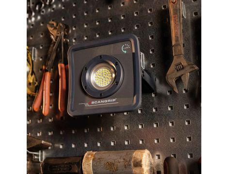 Lampa robocza LED 2000 lm akumulatorowa SCANGRIP NOVA R forLIFE 03.6201 - 17