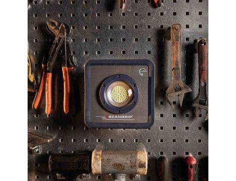 Kompaktowa akumulatorowa lampa robocza LED 1000 lm 7,3 W Scangrip NOVA MINI forLIFE 03.6200 - 4