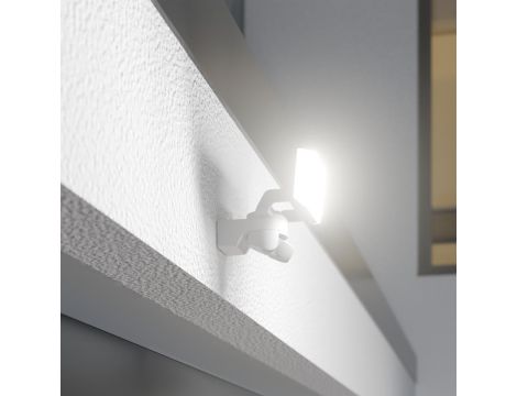 Naświetlacz z czujnikiem Steinel XLED Protect  PIR 14,3W 3000K 1642lm IP54 IK03 230V biały/ tworzywo sztuczne - 2