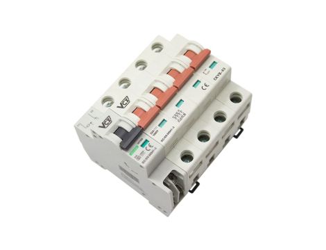 Rozłącznik izolacyjny z wyzwalaczem wzrostowym 4P 32A 1000V DC VCX CYKB63+MX+OFF