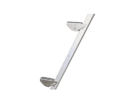 Stopnie ułatwiające dostęp do wierzchołka trójnogu ANTI TRA103