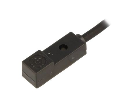 Czujnik indukcyjny 0 - 2,5mm PNP / NO Uzas 10 - 30V DC 100mA IP67 LE08SN25DPO