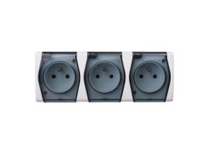 Hermes2 Gniazdo hermetyczne potrójne z/u 16A IP44 białe 1023-01