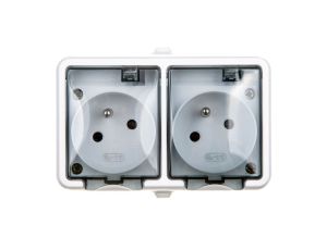 HYDRO Gniazdo hermetyczne podwójne z/u IP44 z klapką dymną białe 121436