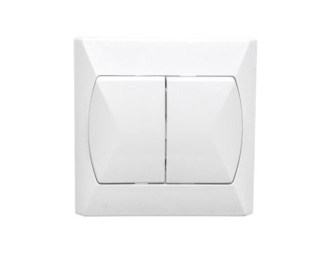 AKCENT Łącznik schodowy podwójny biały ŁP-10A/00