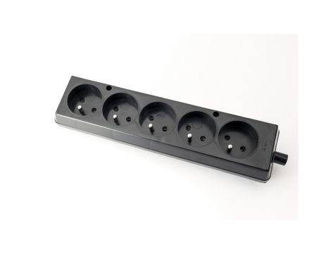 Gniazdo przenośne pięciokrotne 16A 2P+Z 250V czarne GN-570