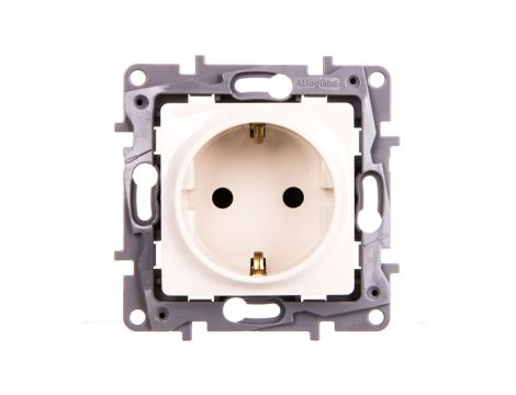 NILOE Gniazdo pojedyncze SCHUKO 2P+Z 16 A 250 V z przesłonami kremowe 764629