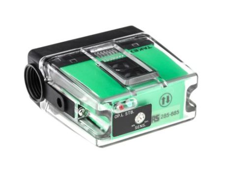 Czujniki fotoelektryczne Dyfuzyjny z wyjściem przekaźnikowym w obudowie prostokątnej zakres 700 mm IP66