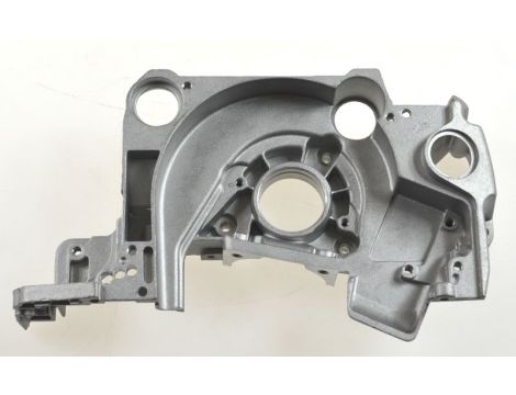 CZ.AW PIŁA OBUDOWA SILNIKA PRAWA - 3