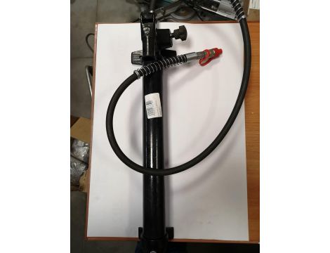 CZ.AW PRASA 30T POMPA KOMPLETNA Z MANOMETREM I SIŁOWNIKIEM