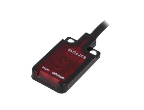 E3T-FD13 Czujnik fotoelektryczny o zasięgu 530mm PNP LIGHT-ON odbiciowy