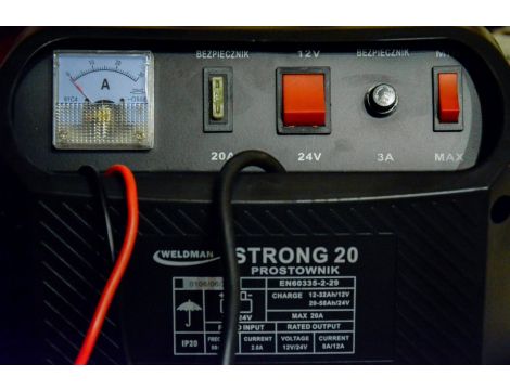 PROSTOWNIK WELDMAN STRONG  20  6V/12V LCD
