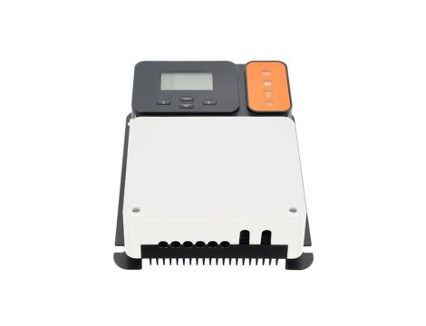 Solarny regulator ładowania MPPT 12/24 - 30A PRO LFP wyświetlacz LCD