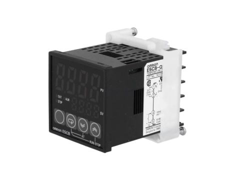 E5CB-Q1TC Moduł typu regulator temperatury z wyjściami typu SSR i SPST-NO, montowany na panel