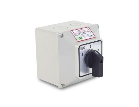 Łącznik krzywkowy L-0-P 32A 3P w obudowie IP65 / LW32 L-0-P 3P OB