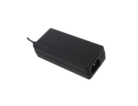 POSC24500D-C14 Zasilacz Desktop 120W 24V 5A AC: IEC C14, wtyk DC 2.1x5.5mm prosty