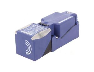 XS8C4A4PCG13 Czujnik indukcyjny, 040mm, PNP / NO + NC, Uzas: 1248VDC, 200mA